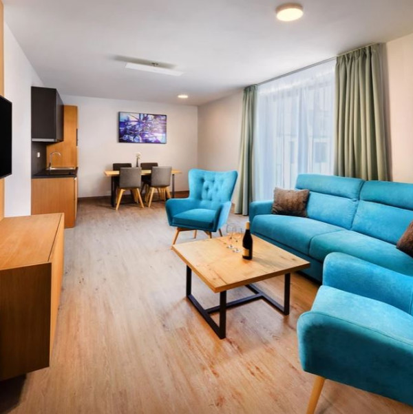 BALÍK 10 lukrativních apartmánů na břehu Liptovské Mary